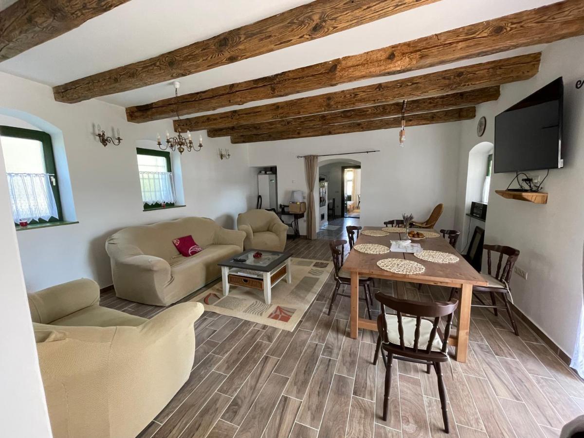 Fuszeres Porta Villa Mihalyfa Bagian luar foto