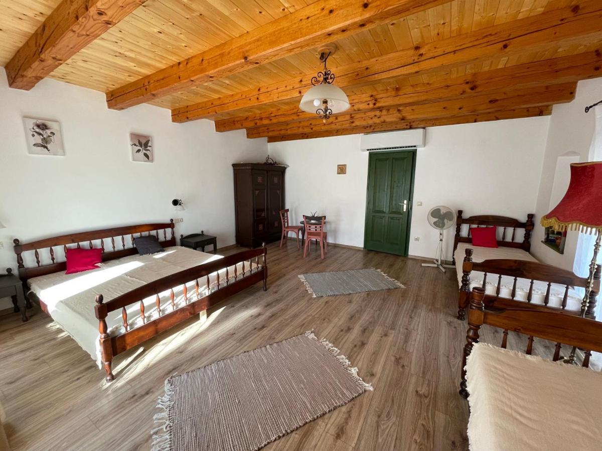 Fuszeres Porta Villa Mihalyfa Bagian luar foto
